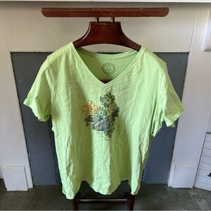 Life is good v-neck!